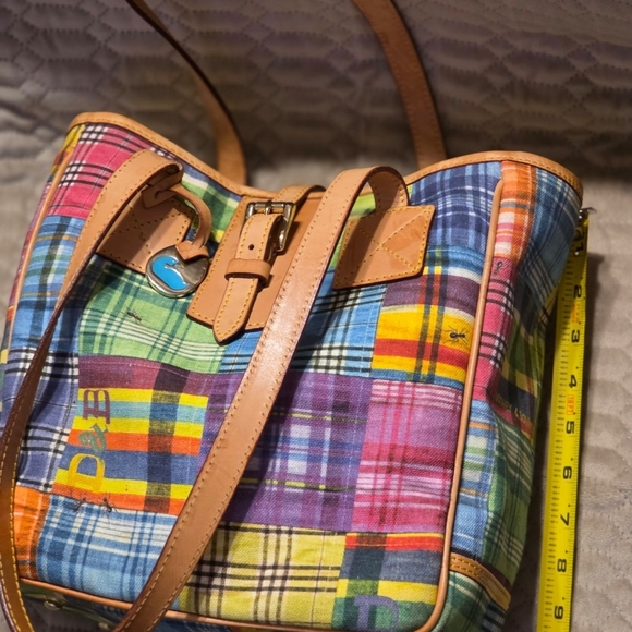 Dooney & Bourke Handbags - Dooney & Bourke Pinic Ants Collection Plaid Tote